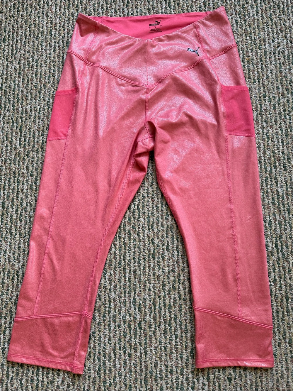 Puma Coral Pink V Front Crop Leggings with Side Pockets size L